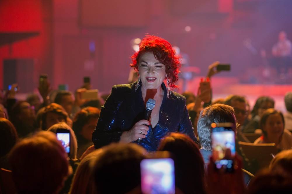 Zorica Kondža proslavila 35 godina karijere u prepunom Lisinskom!