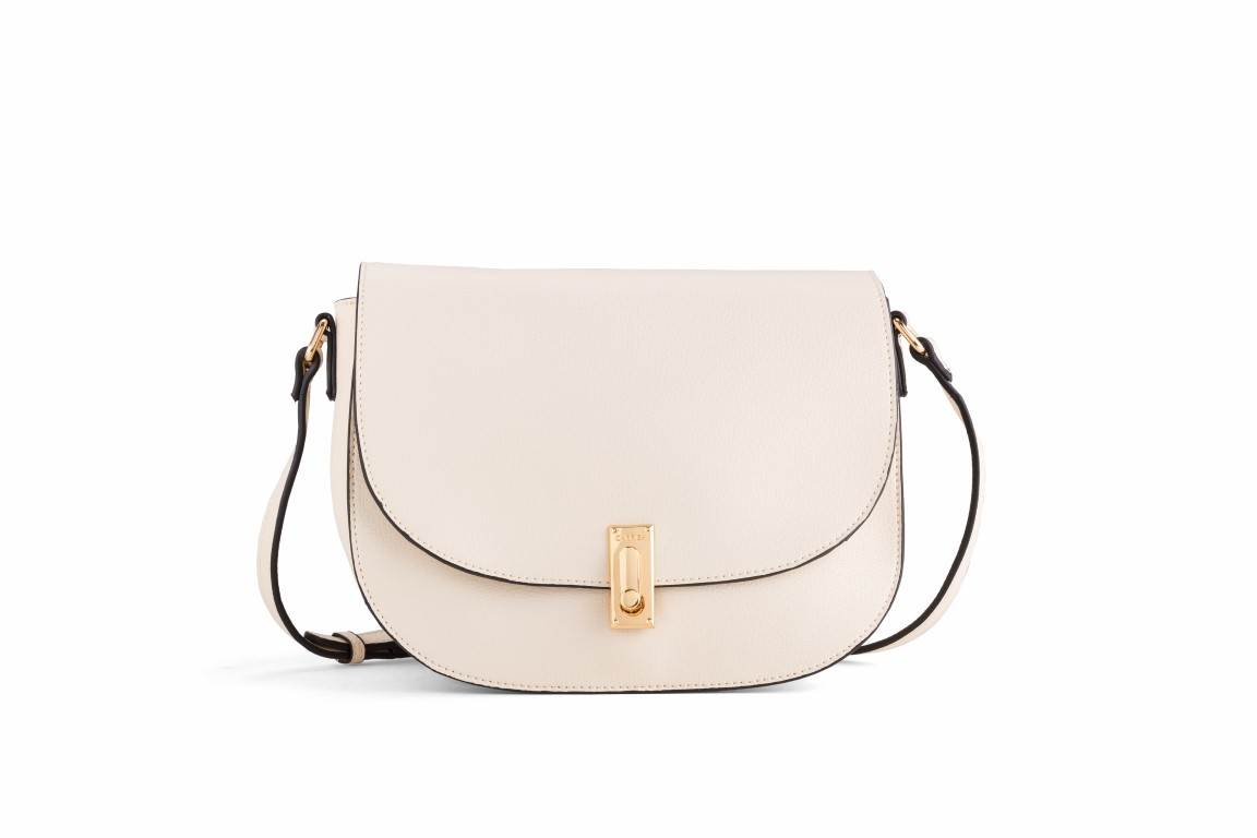 Carpisa poziva na zagrljaj kao najsnažniju formu ljubavi