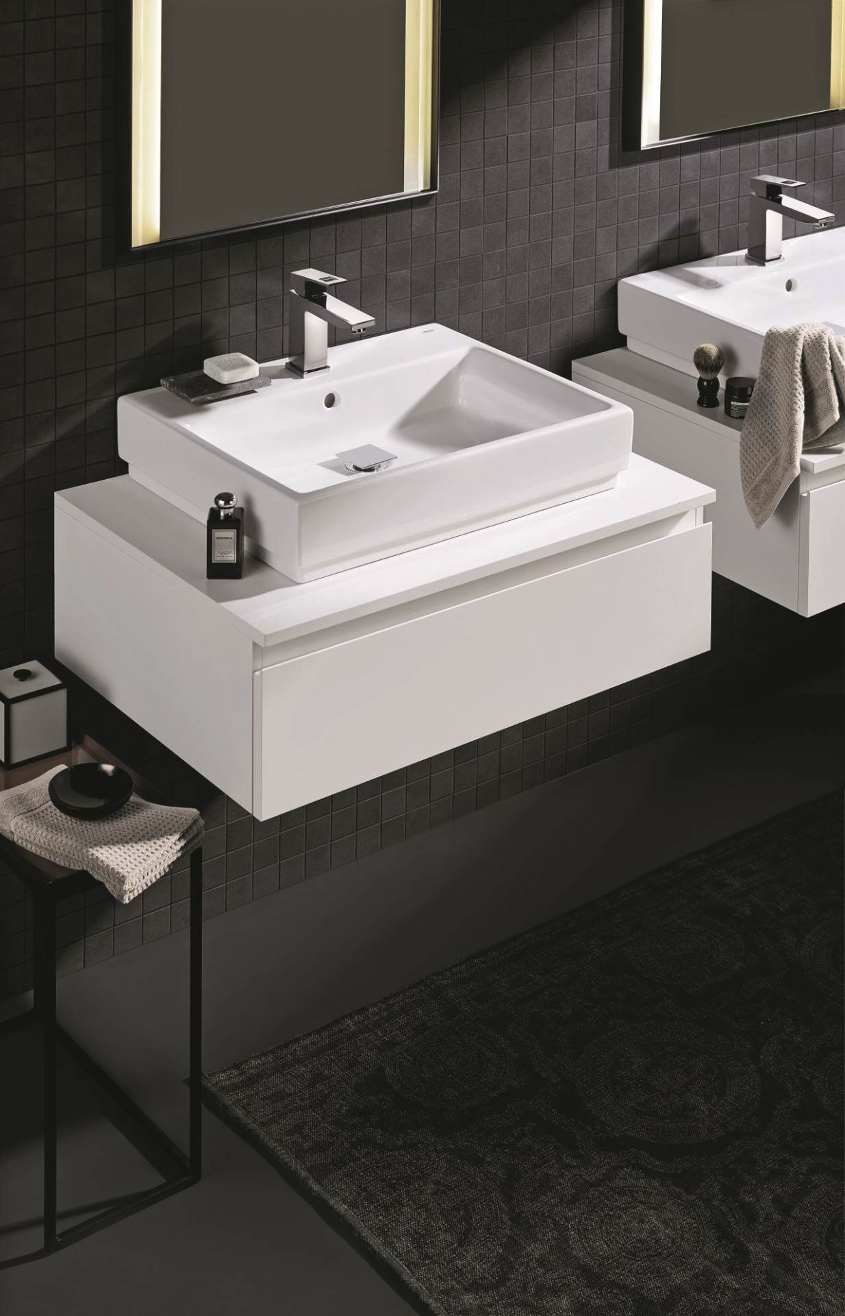 Elegantne, monokromatske kupaonice