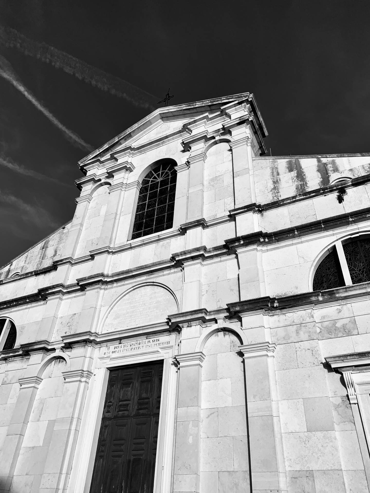 Domaći pjevač nikad emotivnije: 'Oči su mi bile stalno suzne'