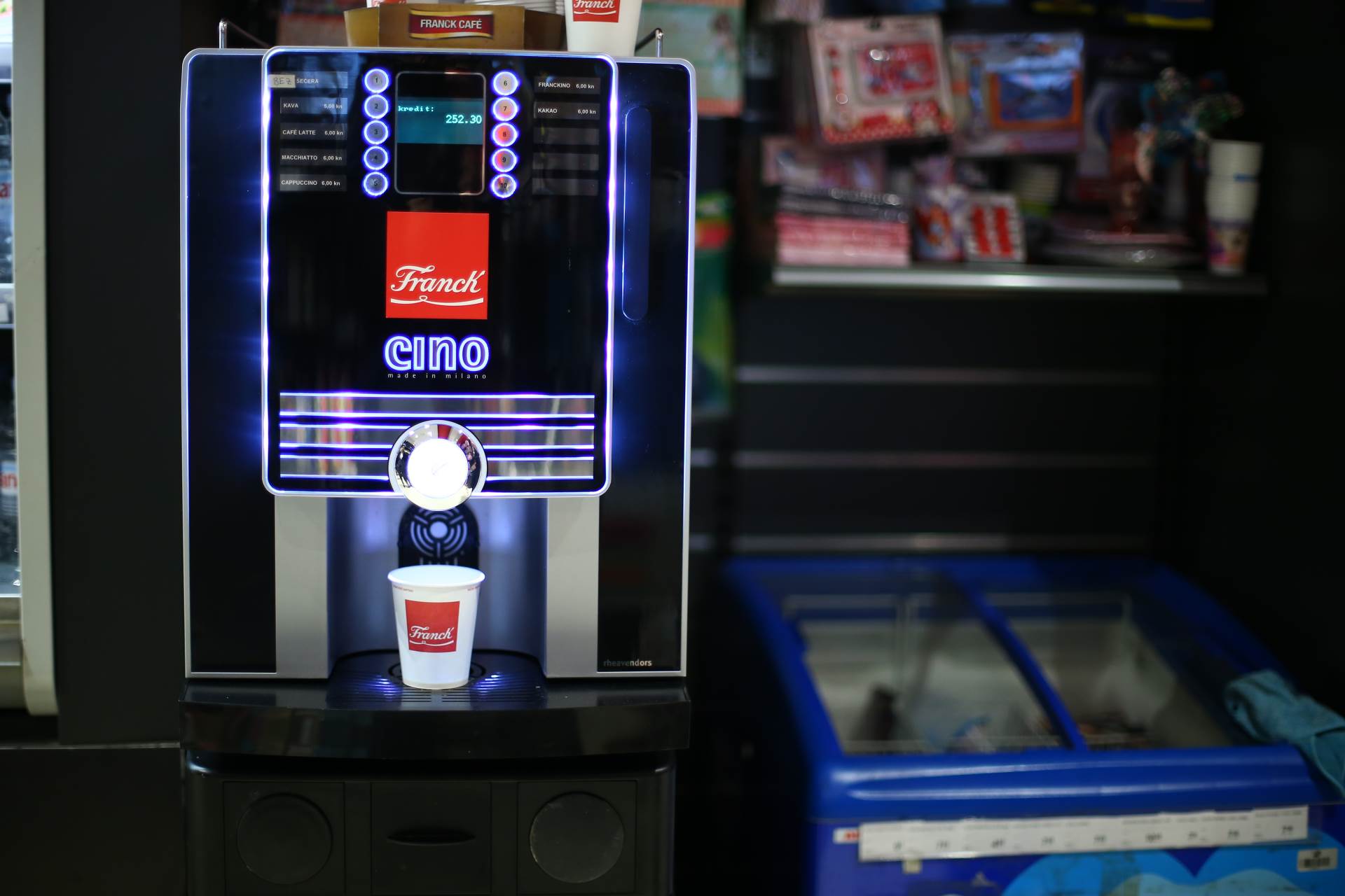 Uživajte i dalje u šalici omiljene Franck kave za van