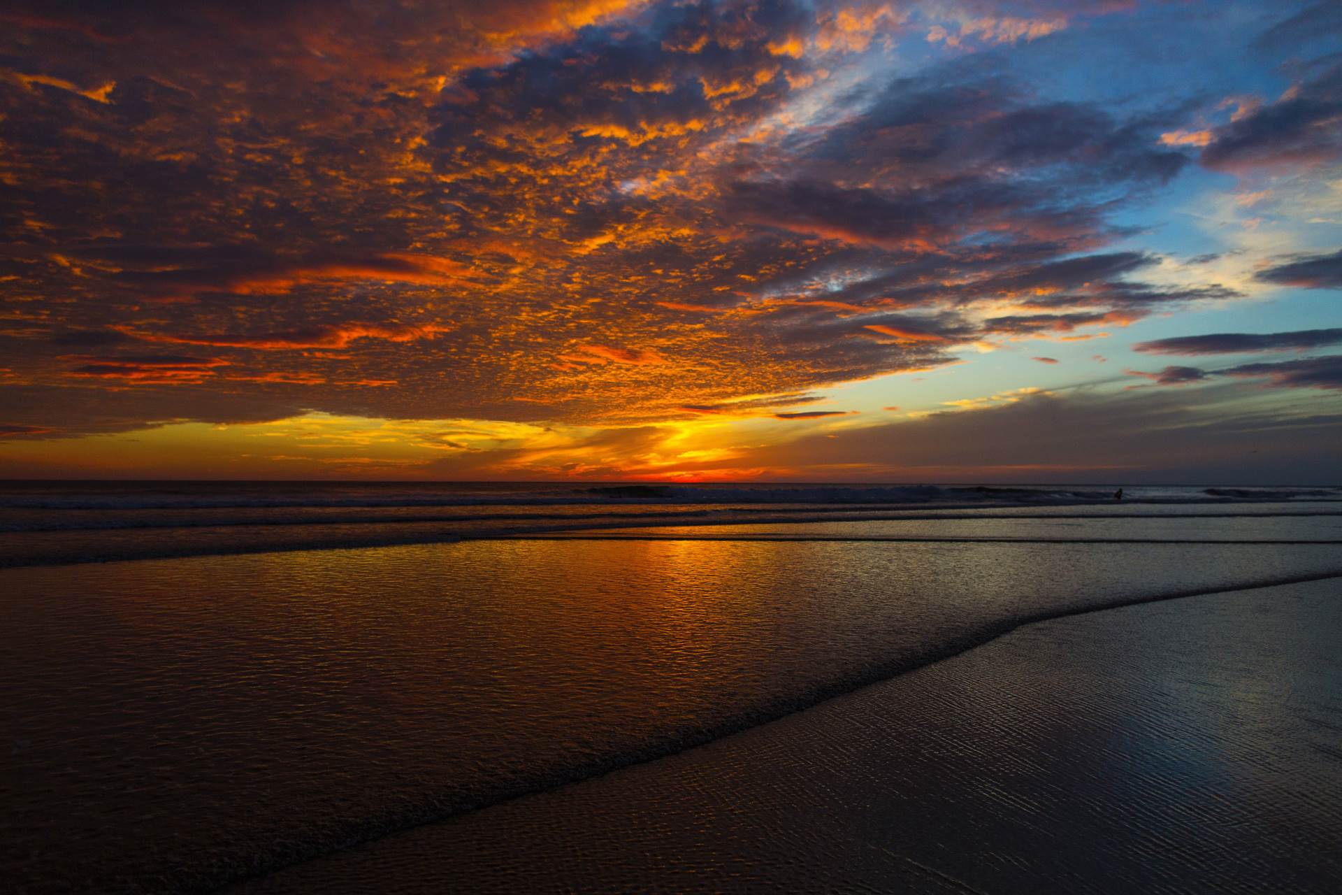 PUTOVANJE OKO SVIJETA Izložba fotografija Gorana Jovića
