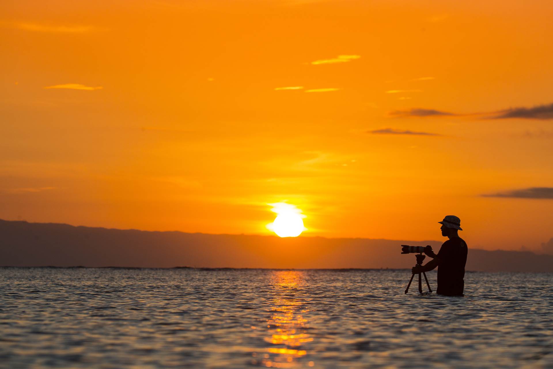 PUTOVANJE OKO SVIJETA Izložba fotografija Gorana Jovića