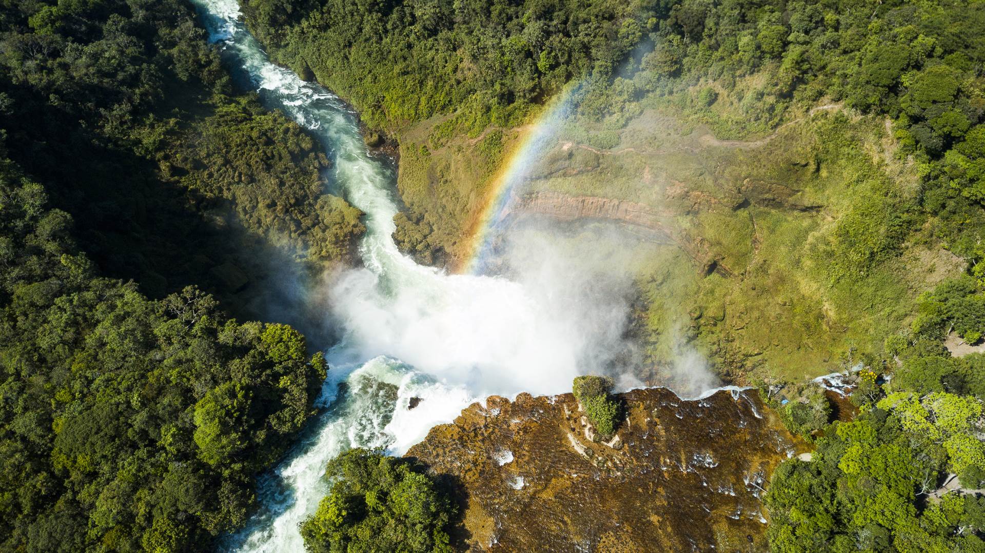 PUTOVANJE OKO SVIJETA Izložba fotografija Gorana Jovića
