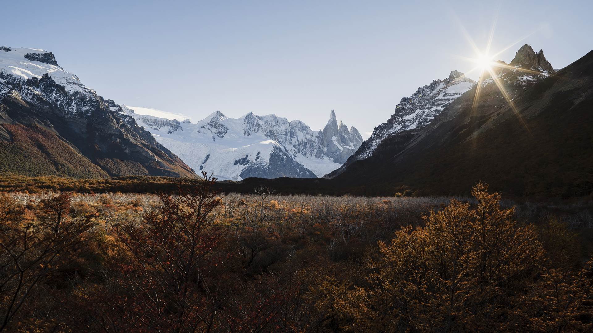 PUTOVANJE OKO SVIJETA Izložba fotografija Gorana Jovića