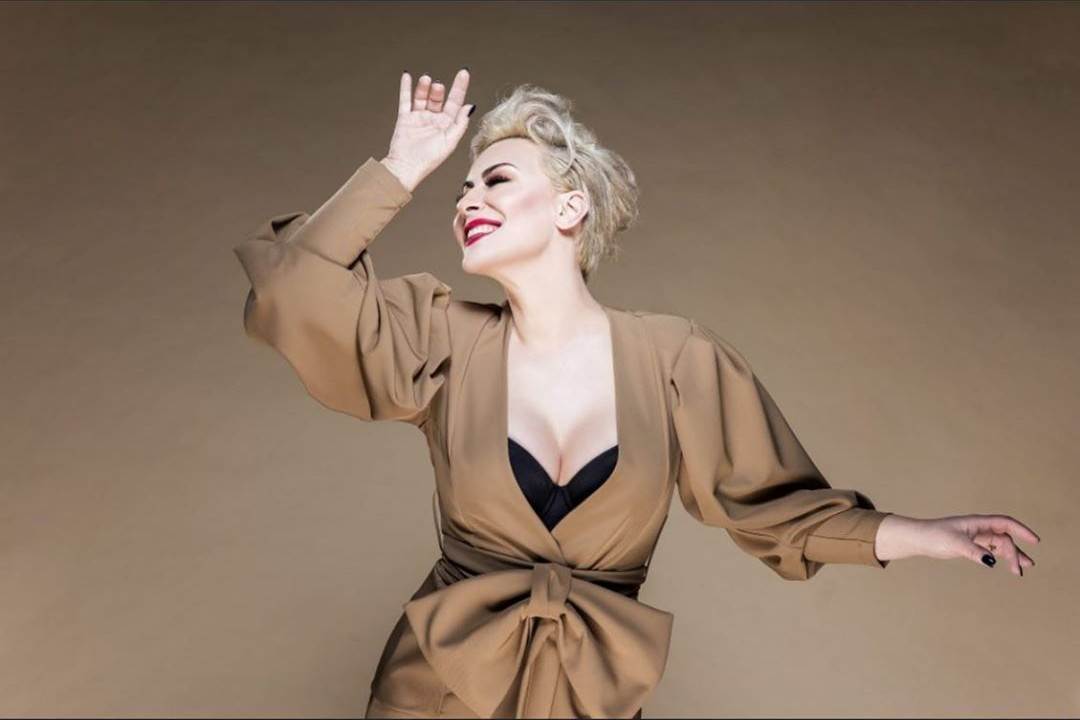 Indira Levak pozirala u toplesu 