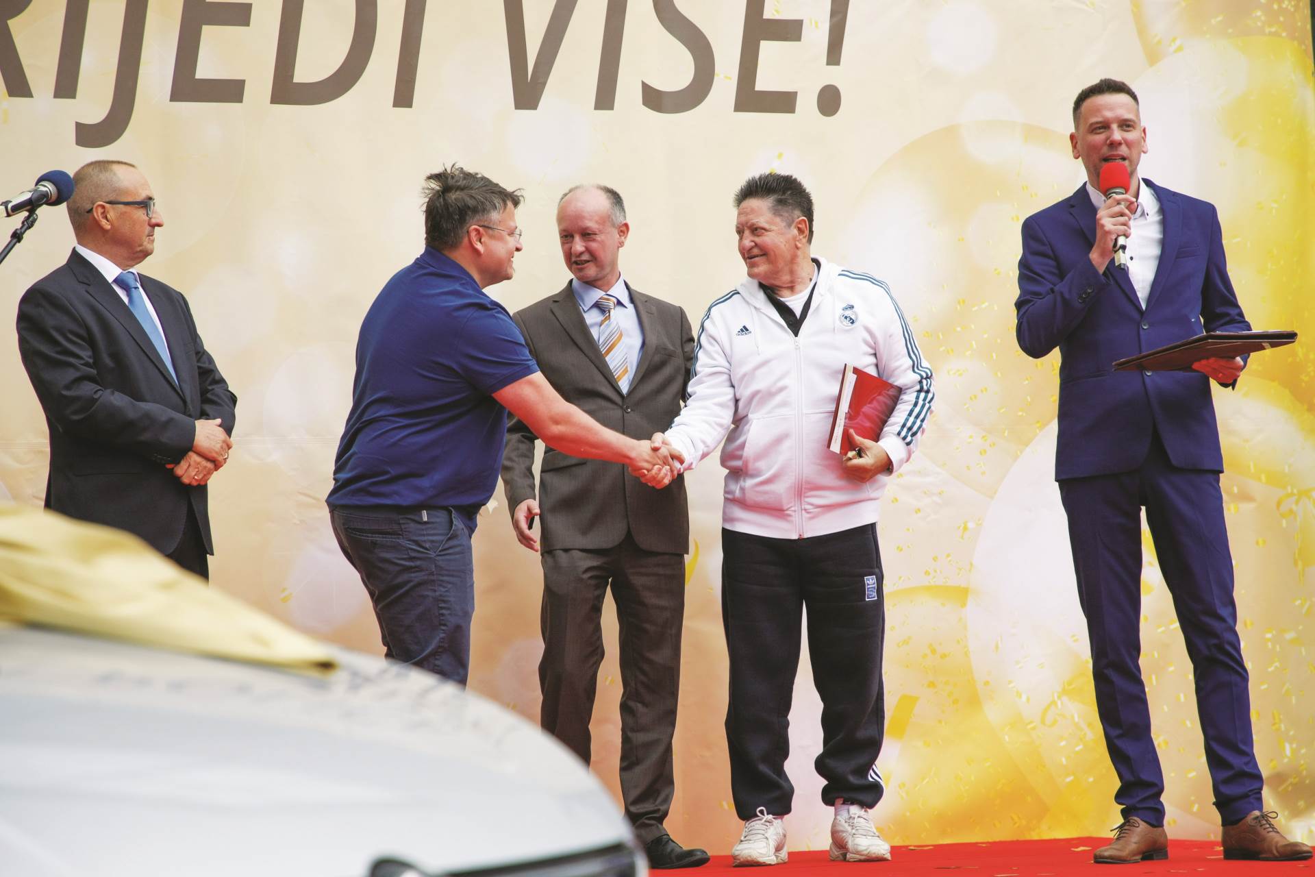 'Lijepo je dobiti ovako bogatu nagradu i uvjeriti da sreća postoji'