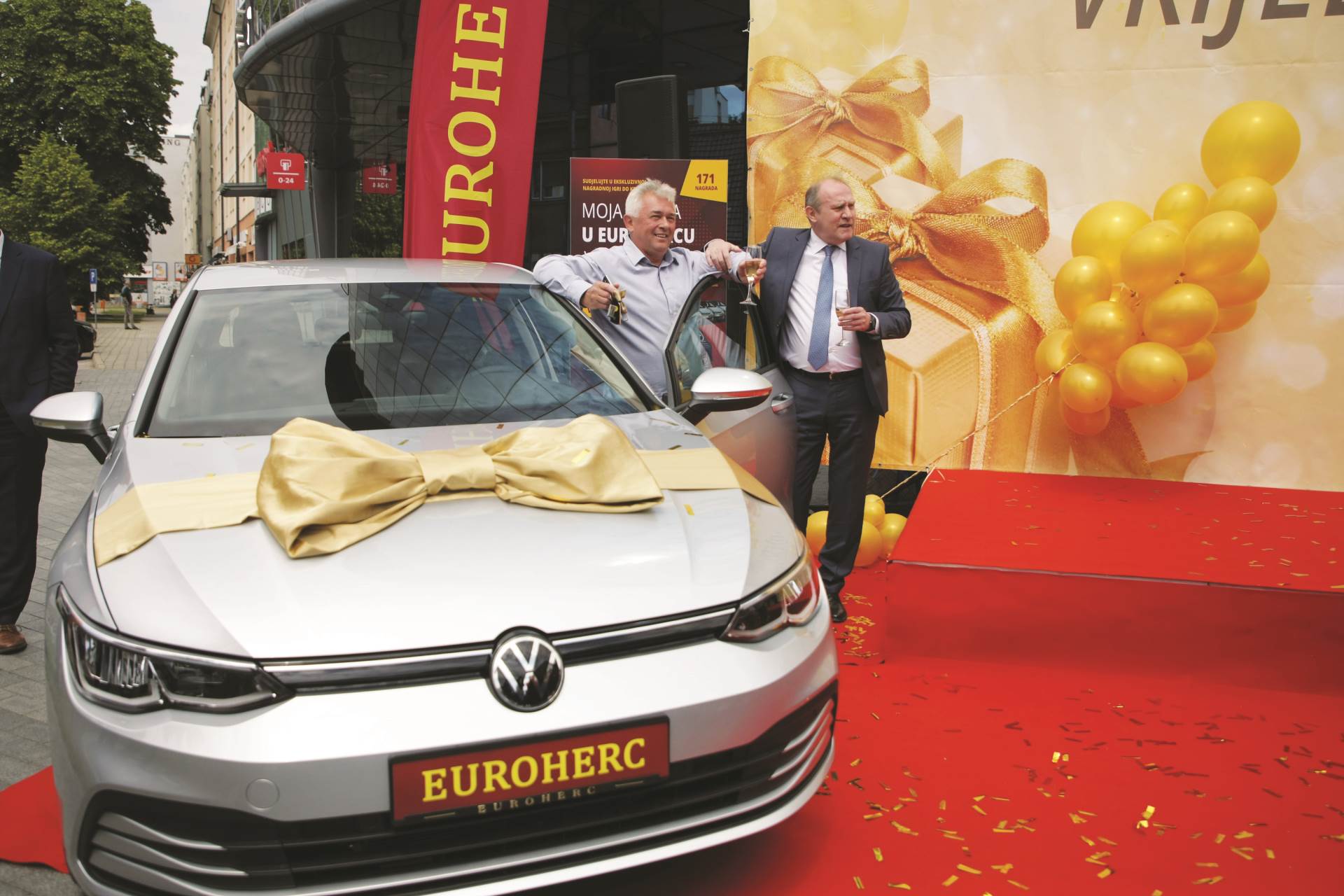 'Lijepo je dobiti ovako bogatu nagradu i uvjeriti da sreća postoji'