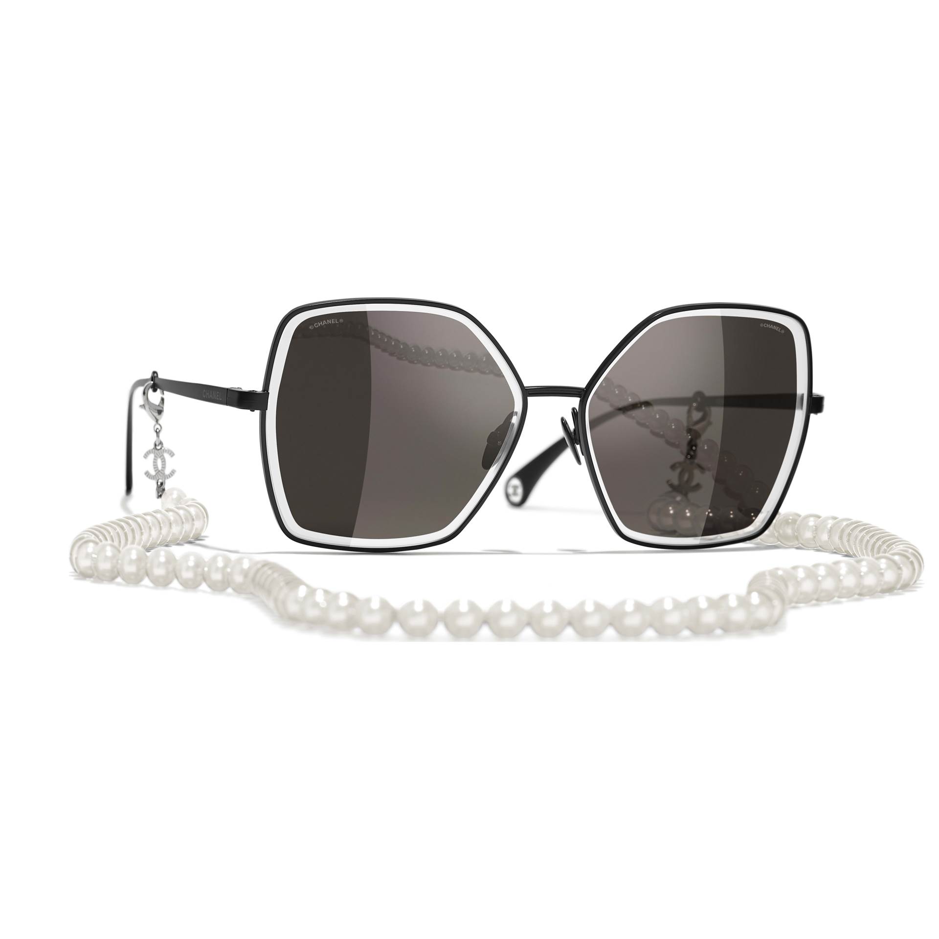 Naočale kojima ovo ljeto nećete moći odoljeti