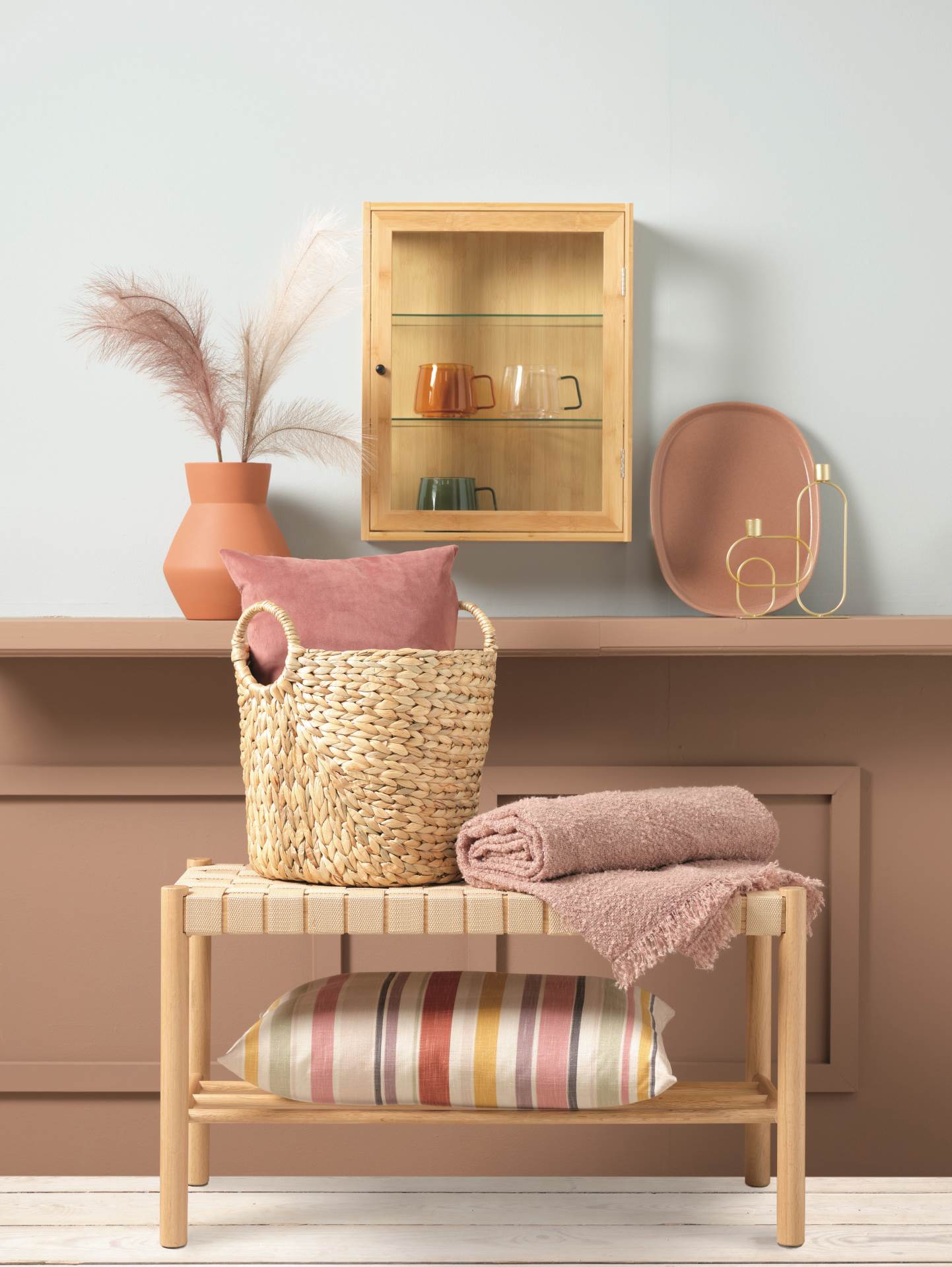 Ženstvena jesen u ružičastom tonu