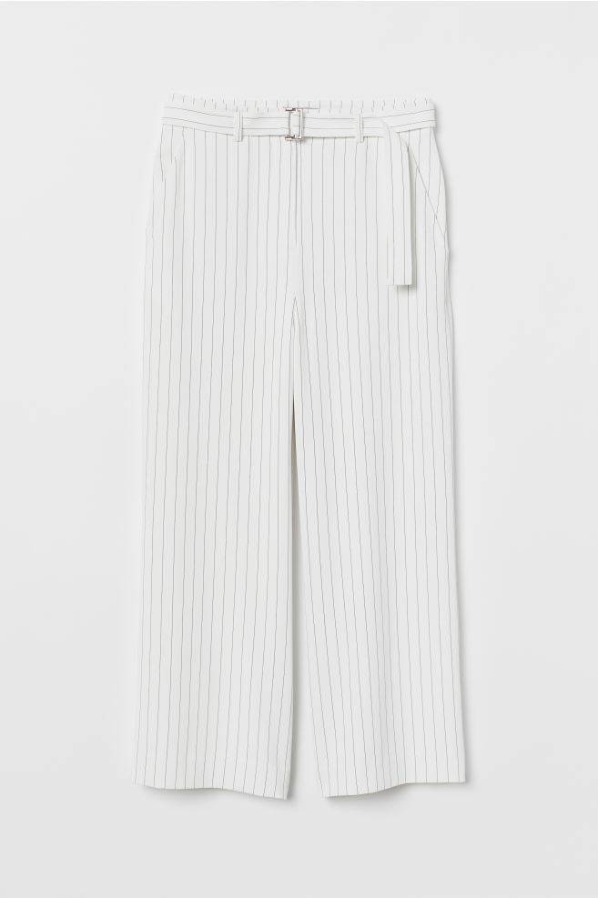 I vi možete nositi trendy hlače kakve bira Meghan Markle