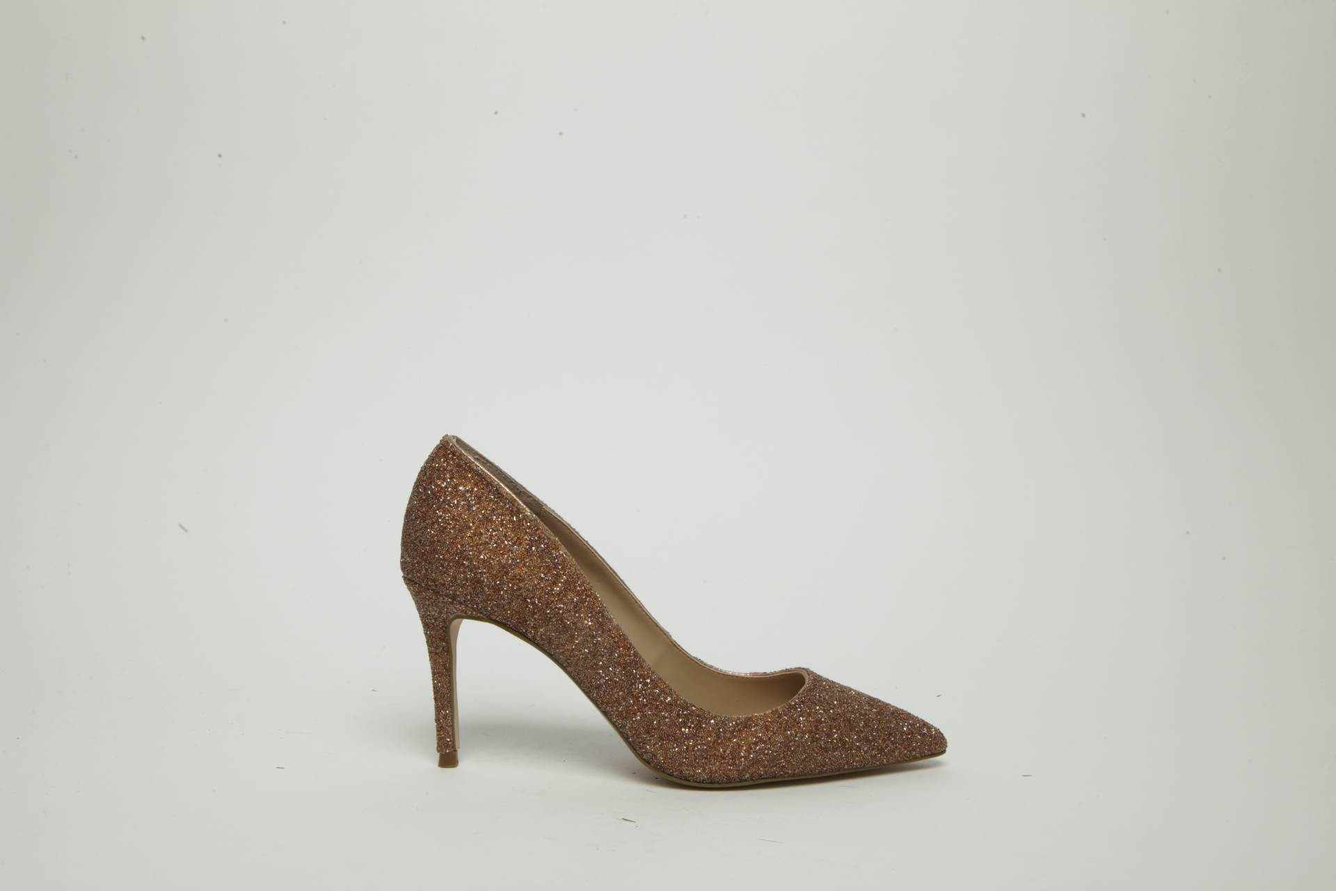 MUST HAVE čizme ove jeseni obožava i Viktorija Rađa