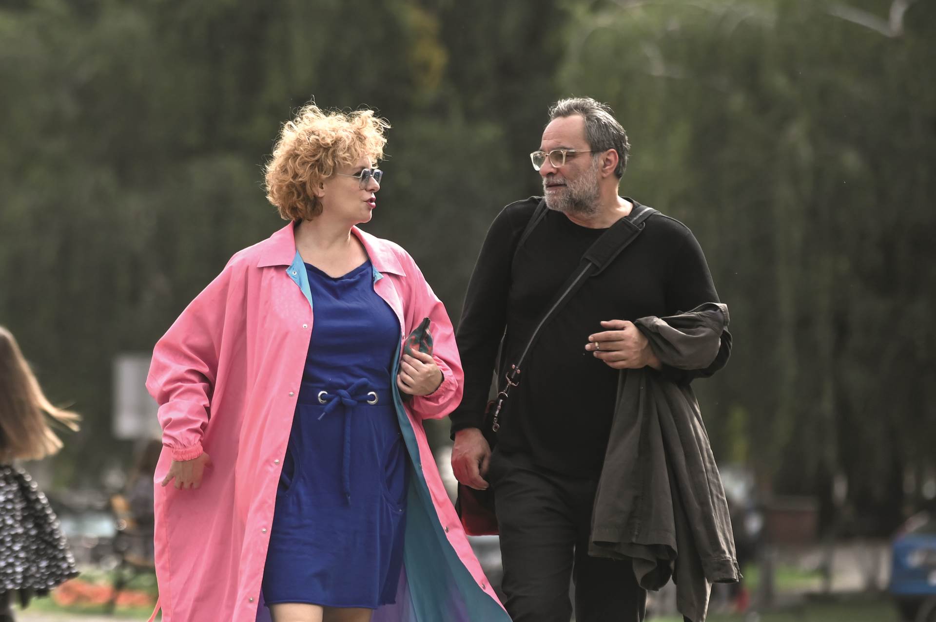 Nina Violić u mini haljini s dubokim dekolteom