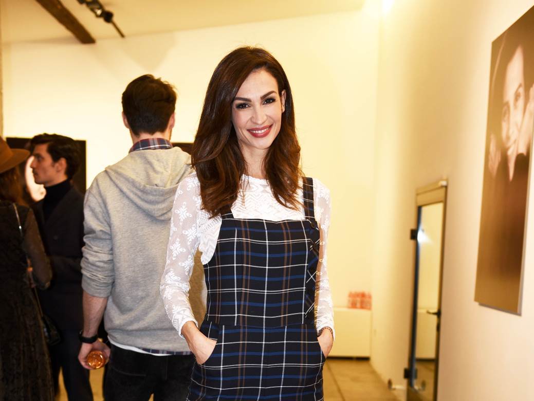 Monika Kravić Olujić snimljena u rijetkom izlasku