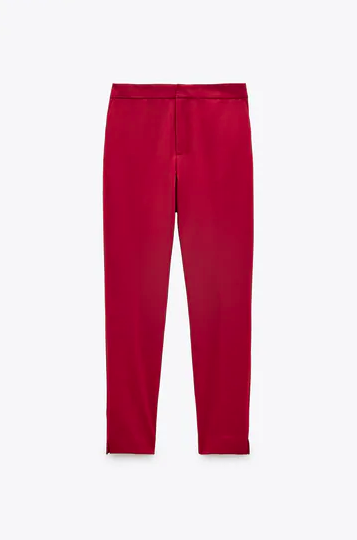 Impresionirajte crvenim outfitom