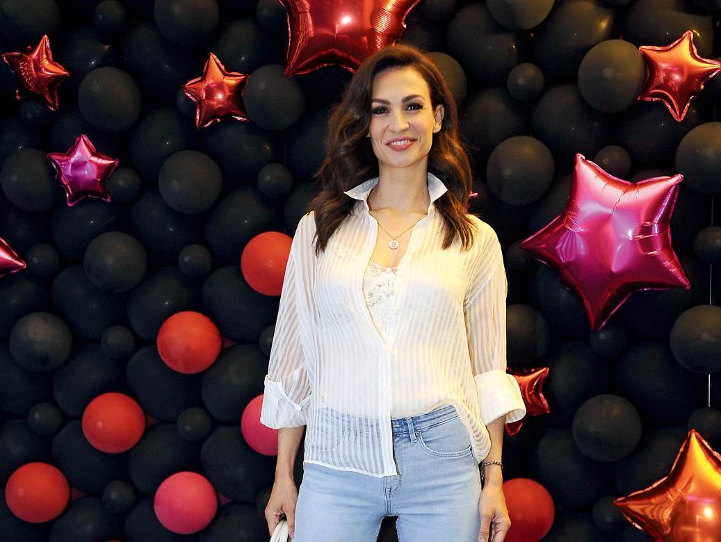 Monika Kravić Olujić snimljena u rijetkom izlasku