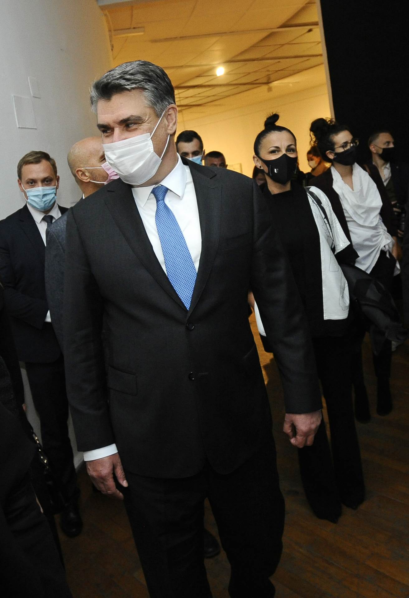 Svečano je otvorena izložba 35. salon mladih