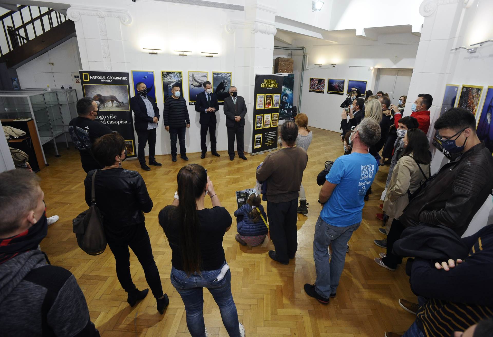Otvorena izložba podvodnih fotografija Plavi svijet, autora Damira Zuruba