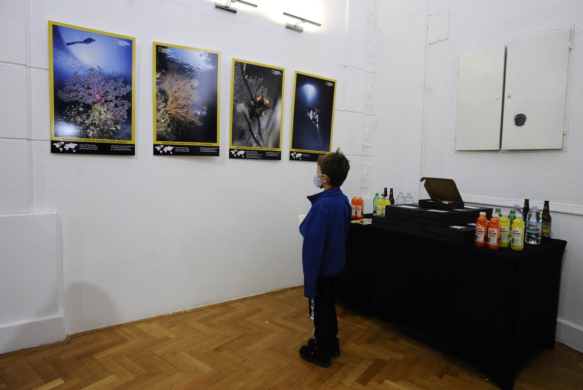 Otvorena izložba podvodnih fotografija Plavi svijet, autora Damira Zuruba