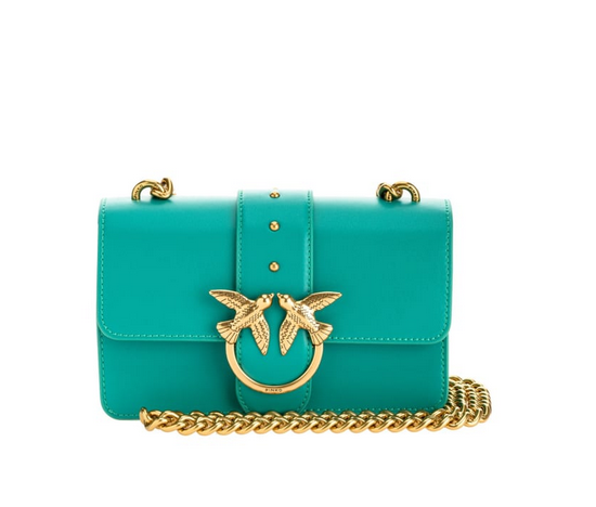 NEOVISNA, SMJELA I ORIGINALNA Franka zablistala u PINKO kampanji