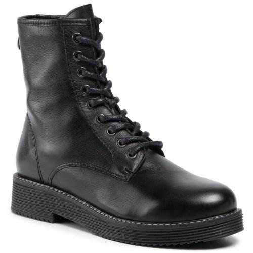 Ove jeseni nosimo crne čizme u svim prilikama