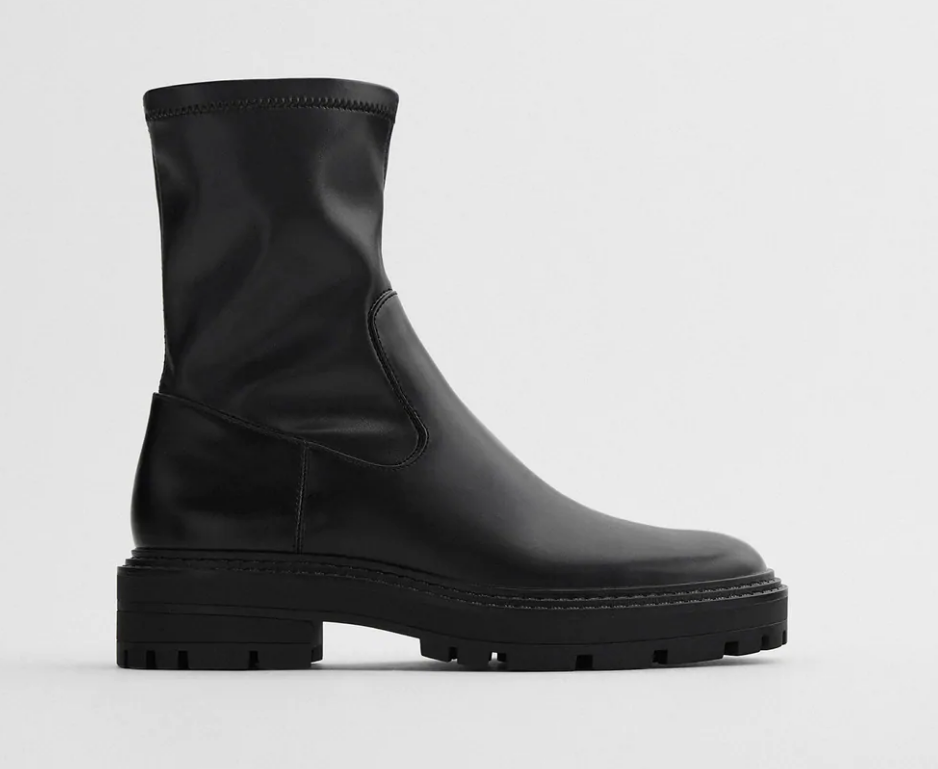 Ove jeseni nosimo crne čizme u svim prilikama