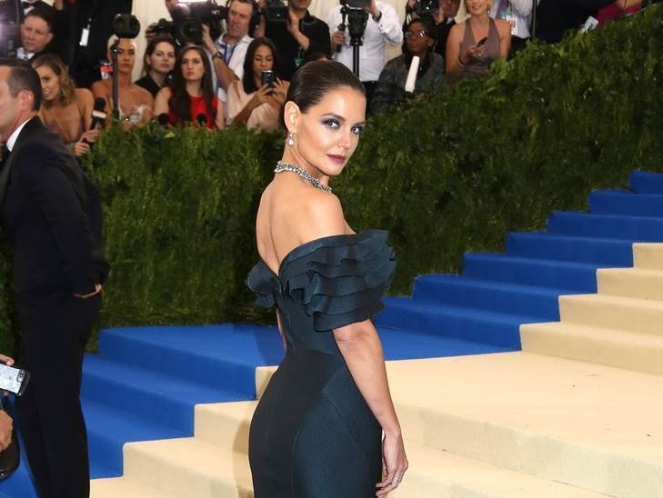 Katie Holmes objavila fotografiju sa sestrama