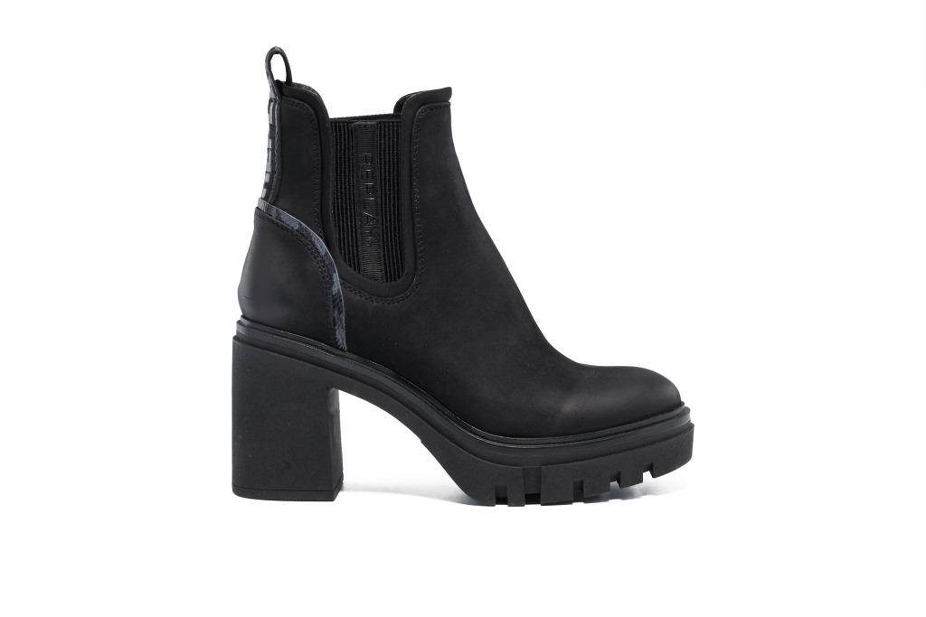 Želite se odijevati kao Kendall Jenner? Ovo su komadi koje morate imati