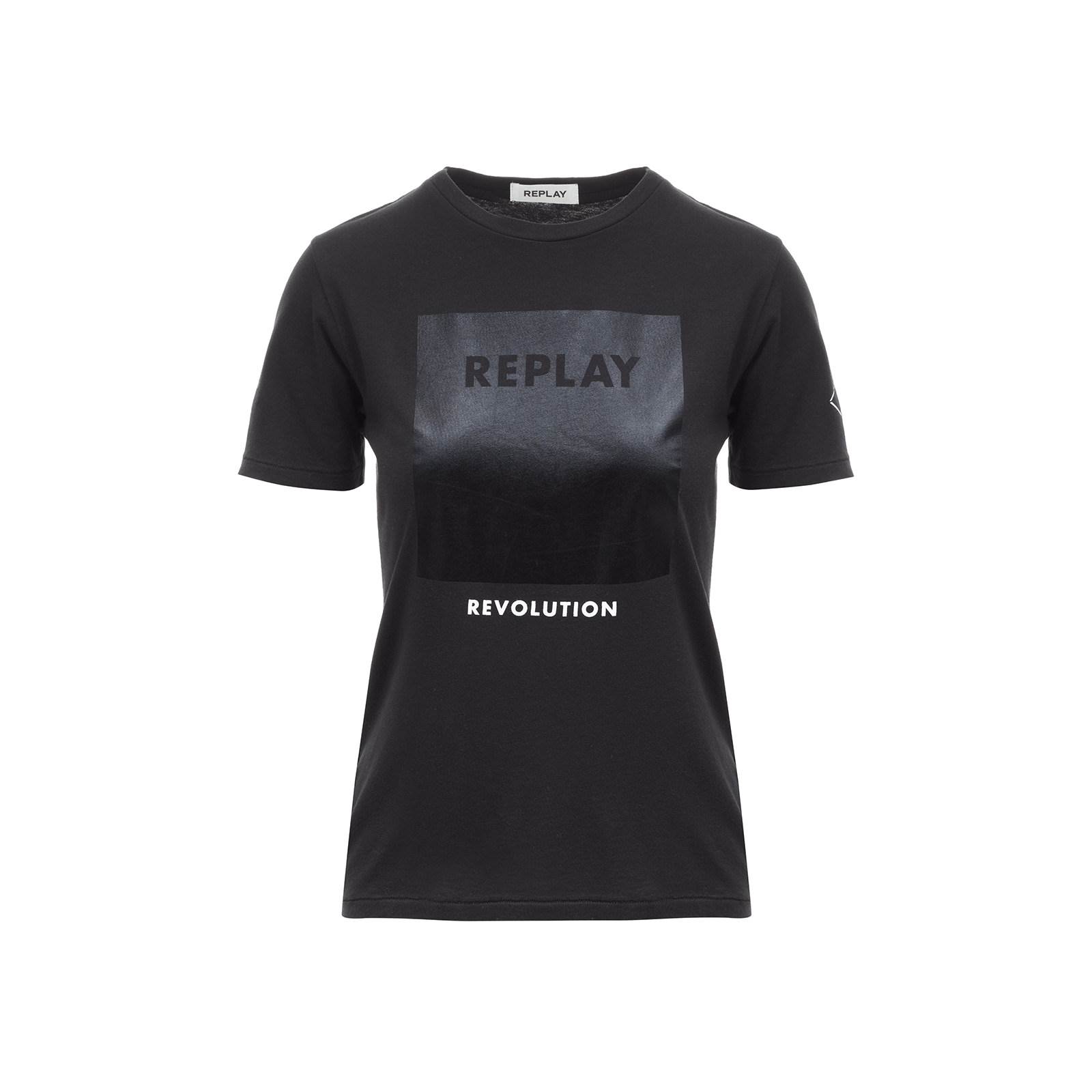 Želite se odijevati kao Kendall Jenner? Ovo su komadi koje morate imati