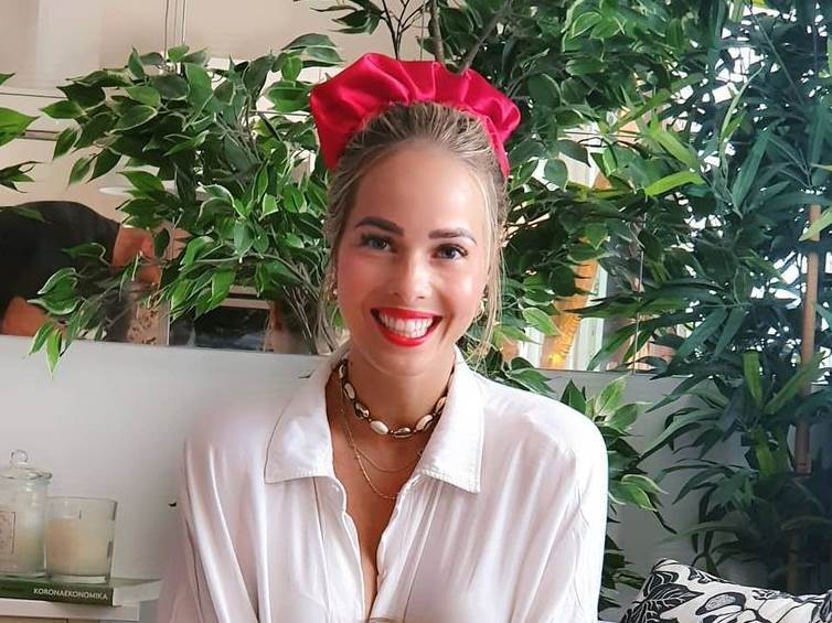 Antonija Mišura Sandrić i obitelj modno usklađeni