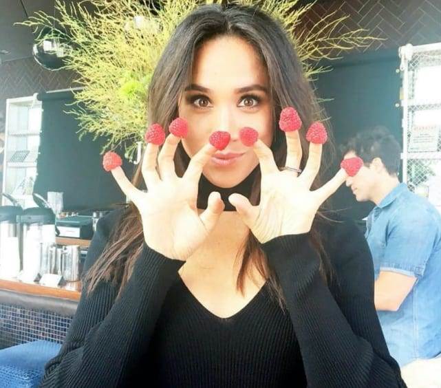 ALKOHOL, GOLIŠAVE FOTKE... Što skriva stari Instagram profil Meghan Markle?