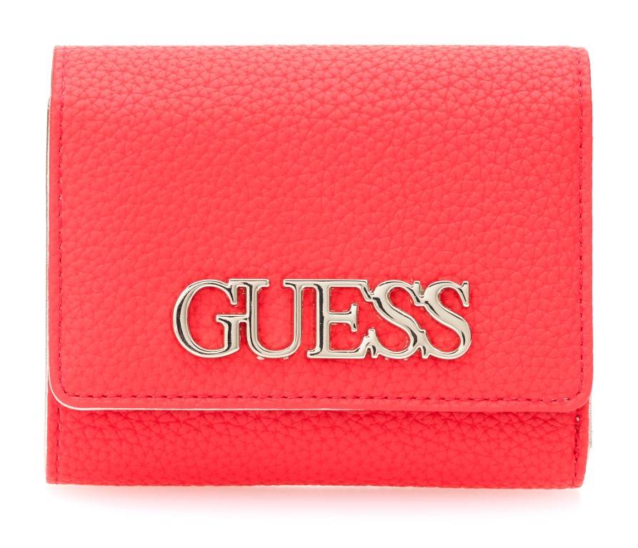 Crvena je boja strasti, ljubavi, ali i božićnih blagdana