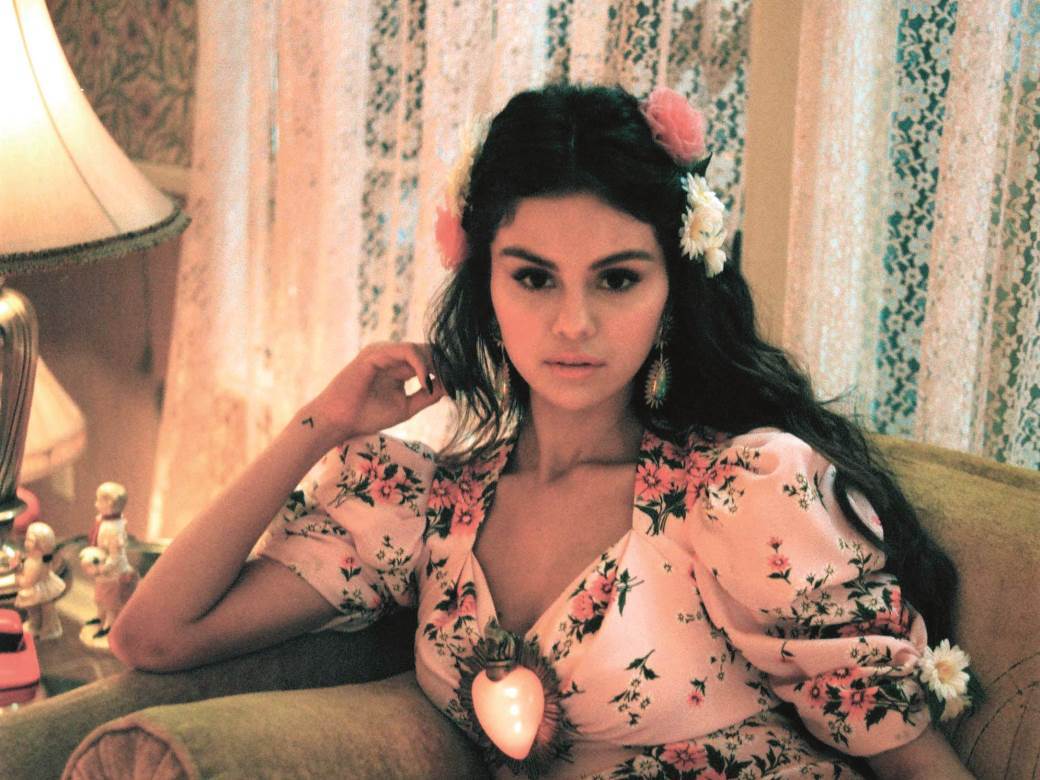 Selena Gomez neprepoznatljiva bez šminke