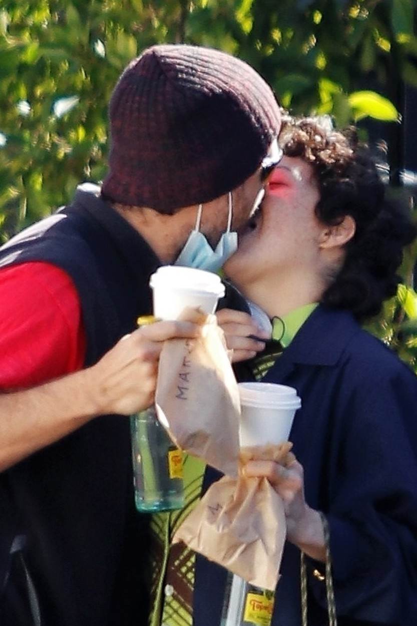 Alia Shawkat brad pitt dečko