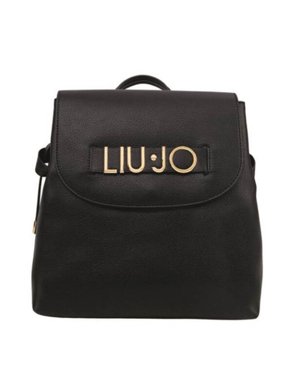 U ovim odjevnim komadima ćete biti izvan svih okvira