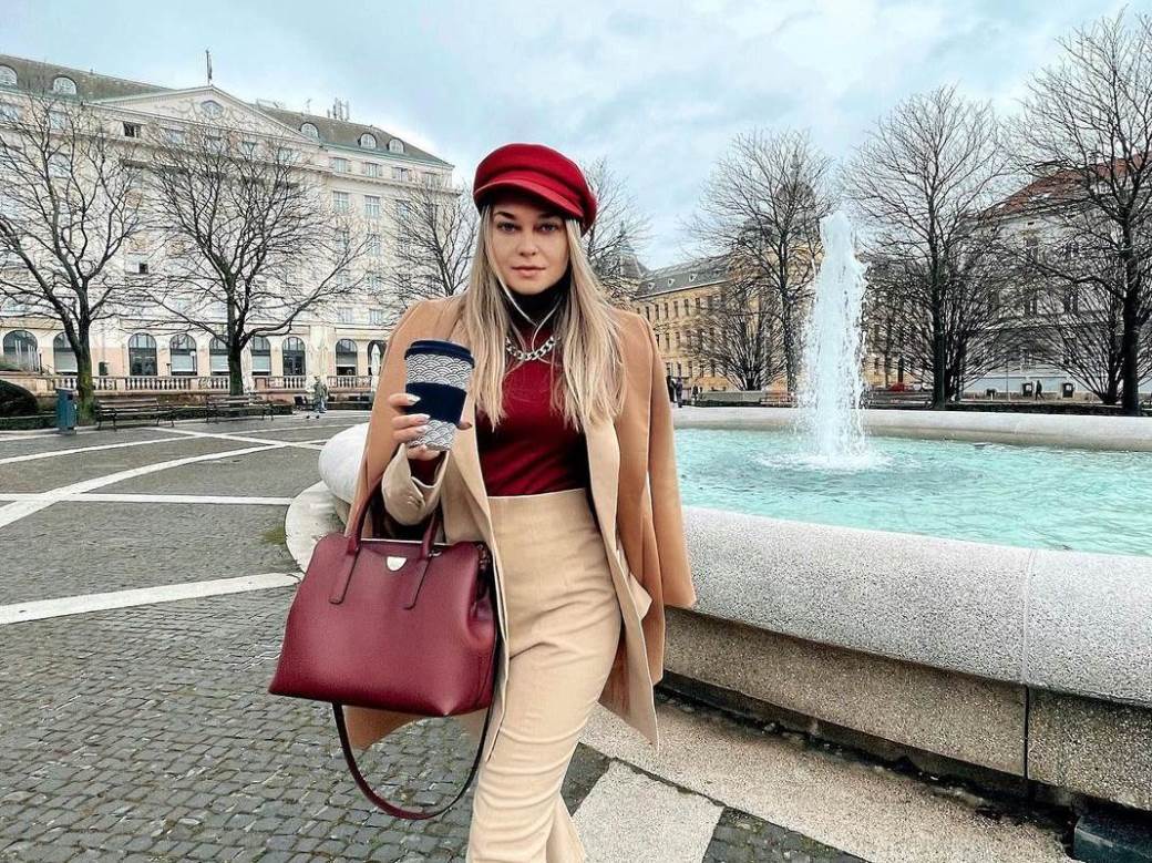 Sonja Kovač u Versace platformama sa šiljastim vrhom