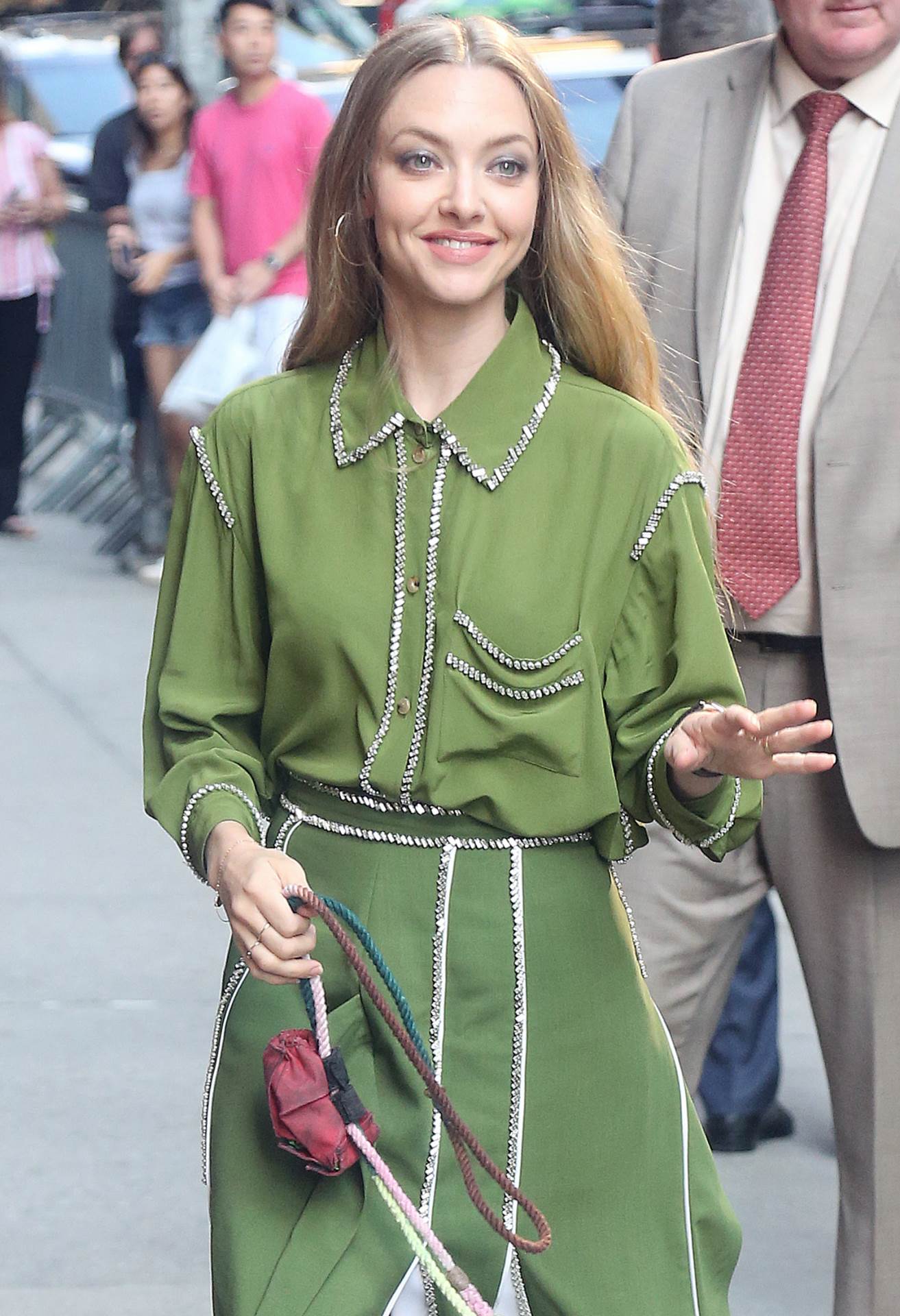 ZELENA JE IN Slavne dame znaju kako je nositi, a za vas imamo slične komade