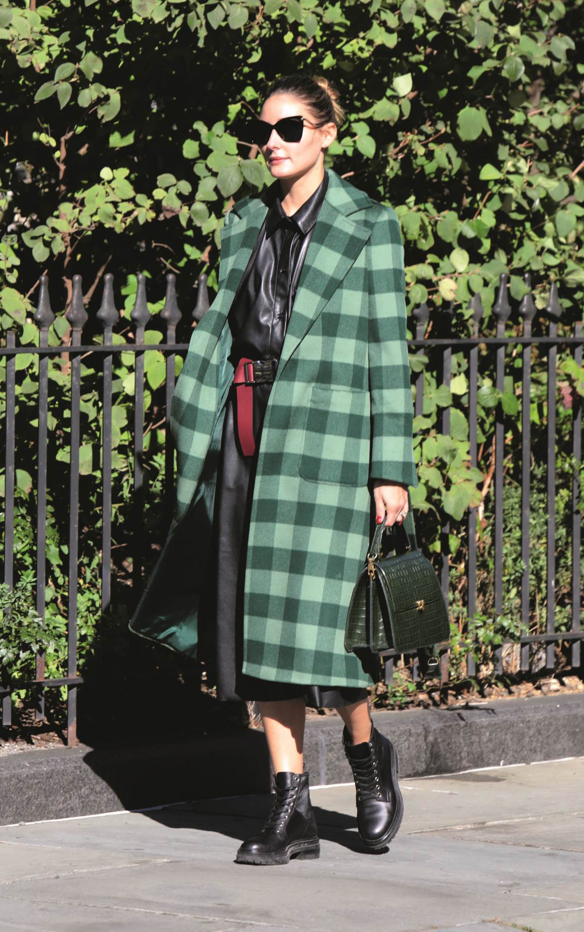 STREET STYLE Omiljen print uzorak naših baka odličan je prijelaz sezone