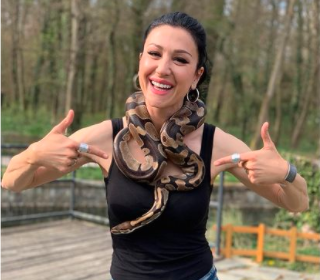 Ana Rucner izgradila je uspješnu glazbenu karijeru svirajući violončelo.