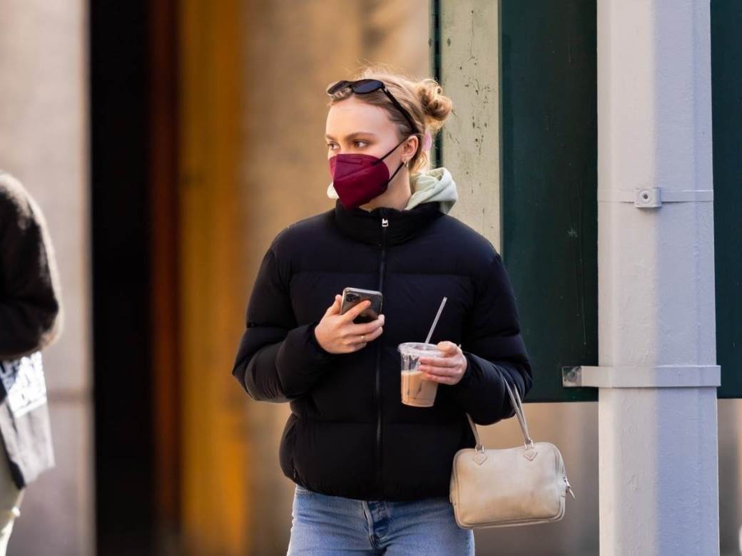 STREET OUTFITI SLAVNIH Sakrili ste se ispod maske, ali prepoznali smo vas