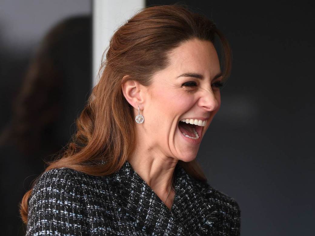 Kate Middleton prošetala u prozirnoj haljini 