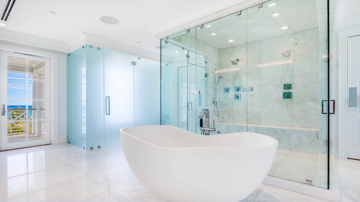 DALEKO OD KUĆICE KOJU JE IMAO U SERIJI ‘Kralj Queensa’ uopće ne živi loše!