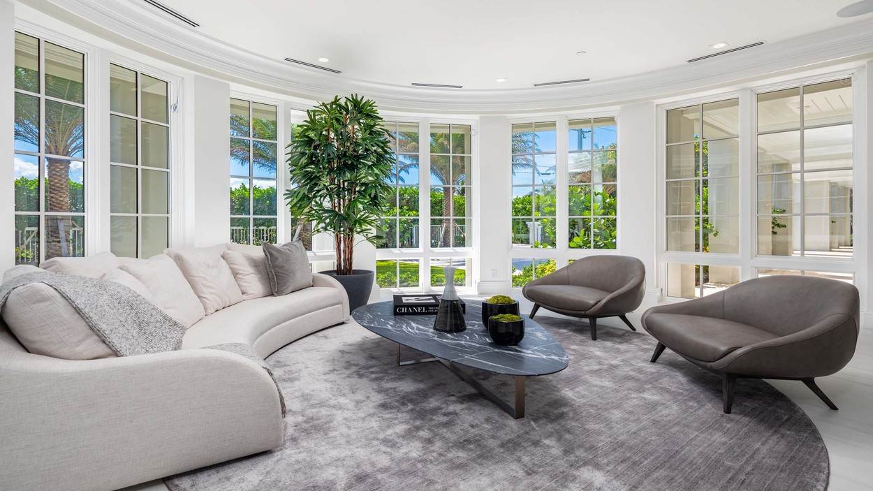 DALEKO OD KUĆICE KOJU JE IMAO U SERIJI ‘Kralj Queensa’ uopće ne živi loše!