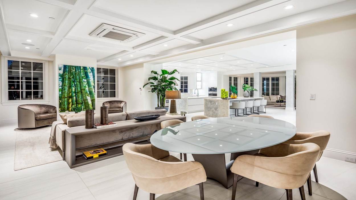 DALEKO OD KUĆICE KOJU JE IMAO U SERIJI ‘Kralj Queensa’ uopće ne živi loše!