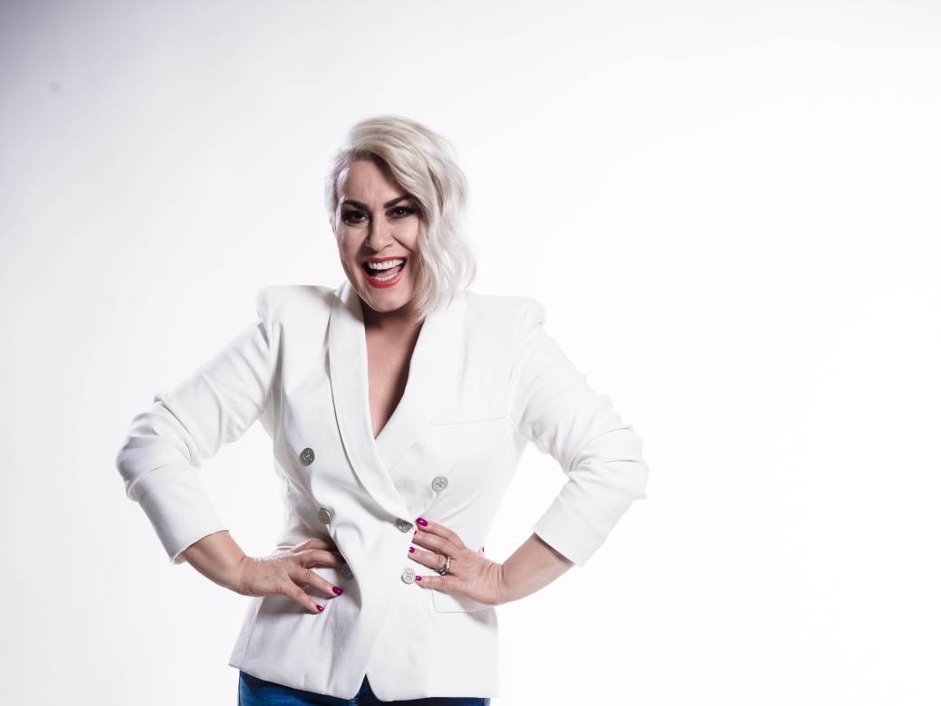 Indira Levak pozirala u toplesu 