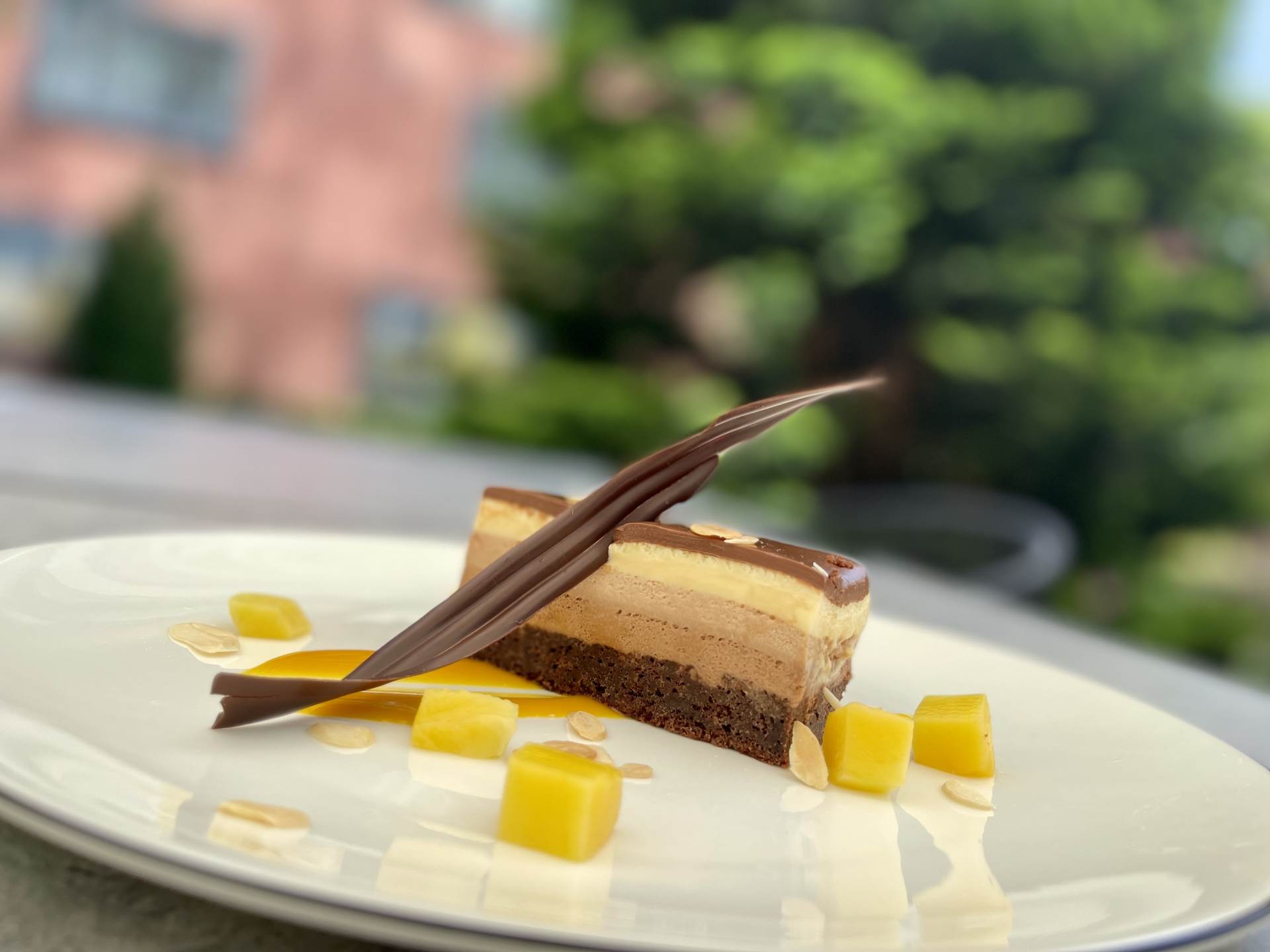 MAXimalno ukusni deserti u OXBO restoranu hotela DoubleTree by Hilton! 