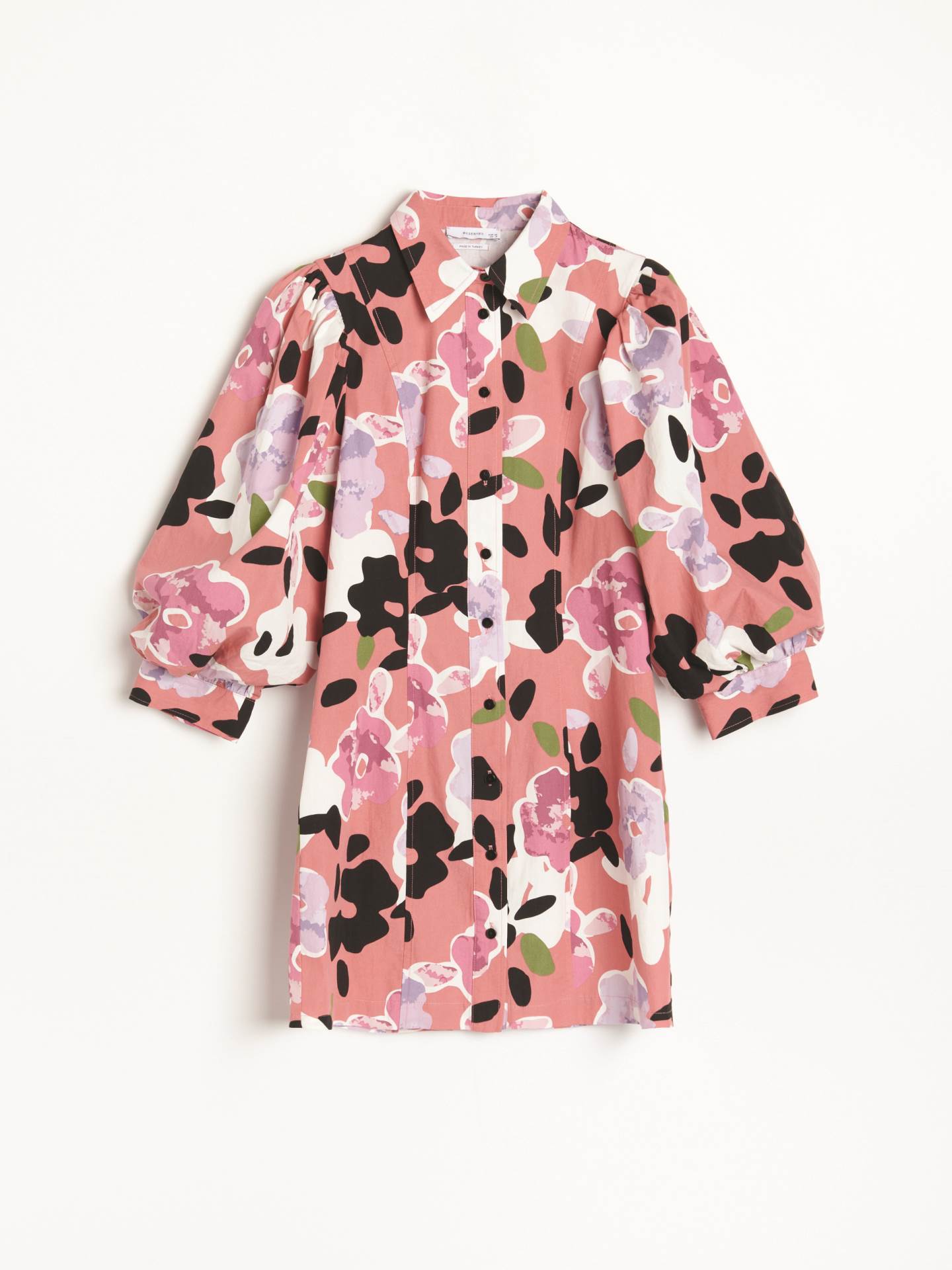 KOJI LOOK BIRATE? Odjevni komadi koji bude romantiku u ormaru 