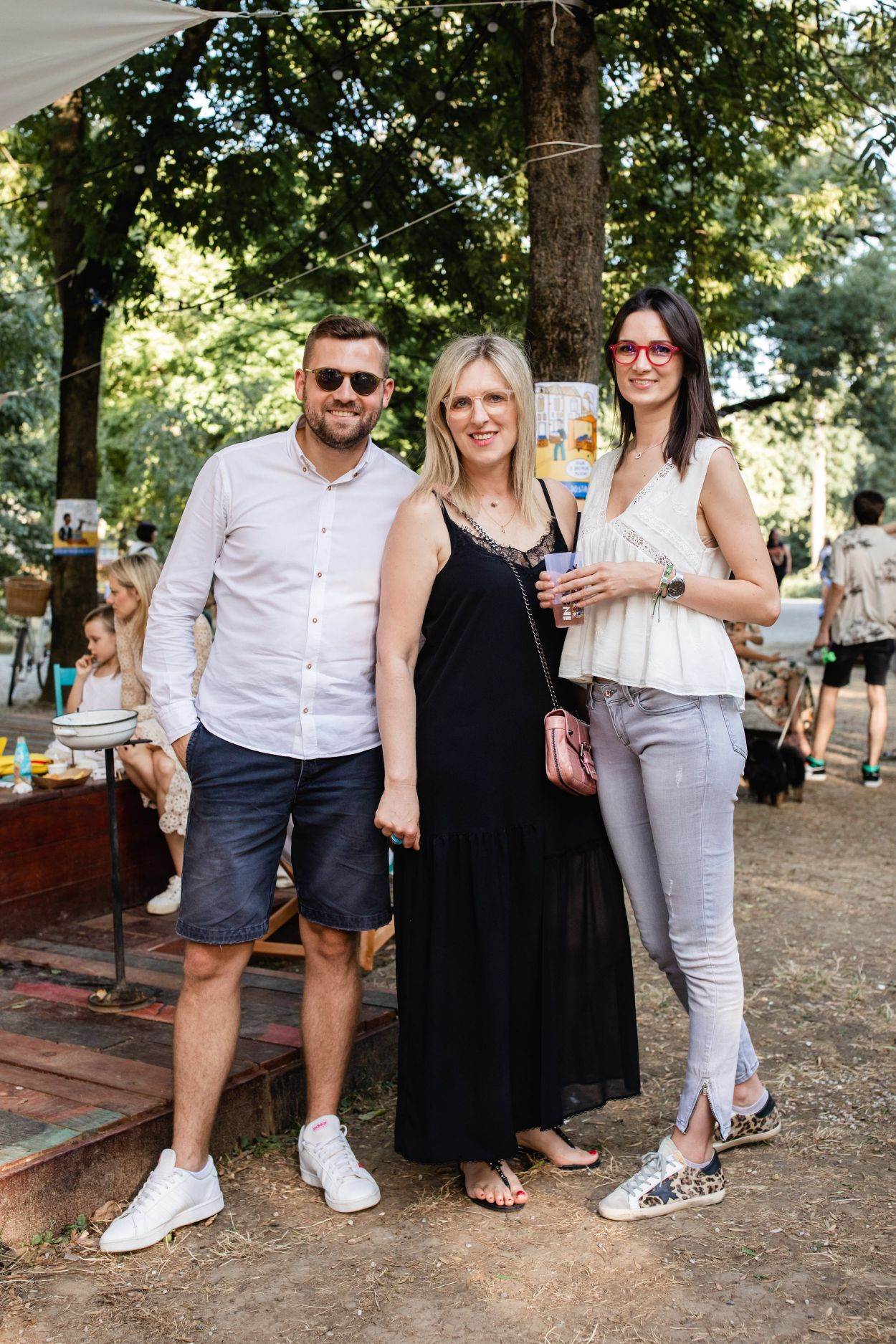 Lena i Jelena Veljača oduševile usklađenim modnim kombinacijama 