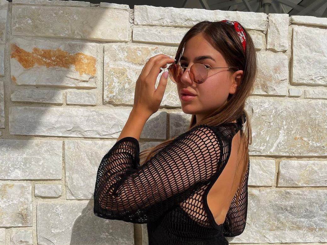 Una Čolić na luksuznom ljetovanju