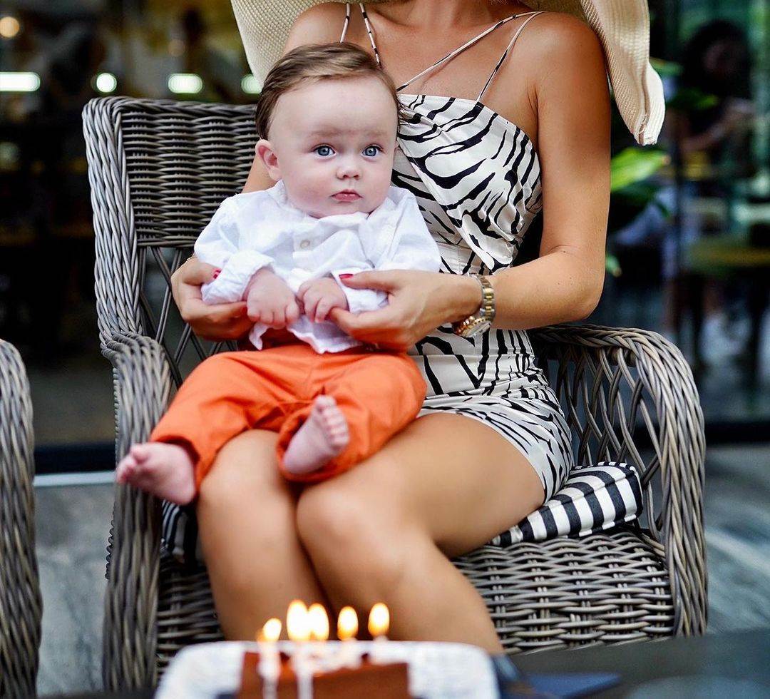 Bloom slavi pet mjeseci